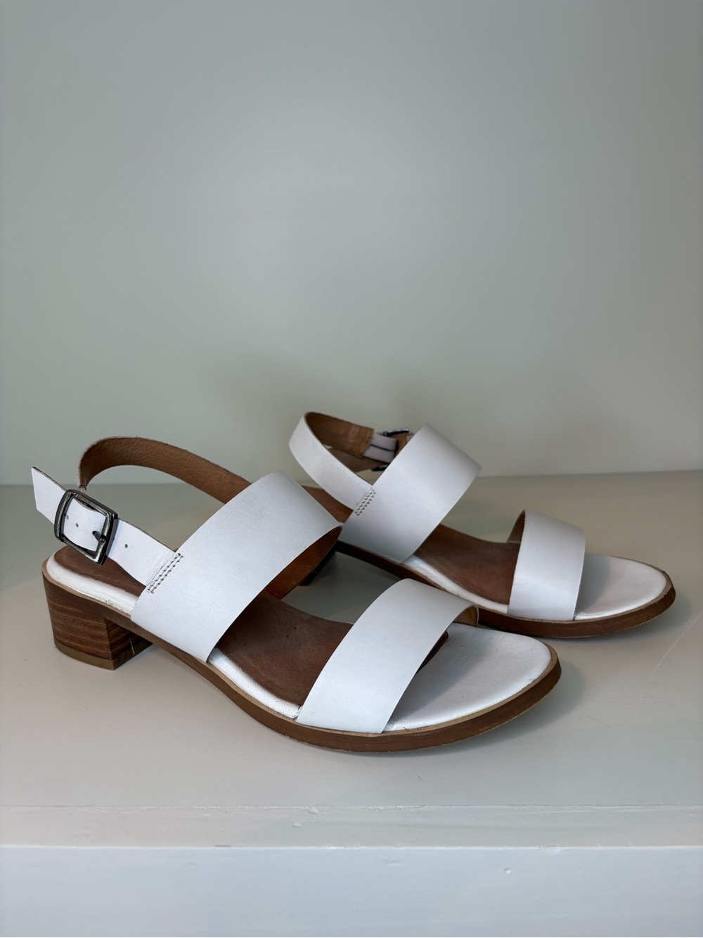 Seychelles Gallivant White Leather Double-Strap Block Heel Slingback Sandals